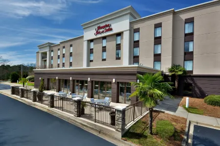 Hampton Inn & Suites Clinton - I-26