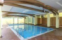 Redfox Cinemascope An Apart Hotel - Private Pools