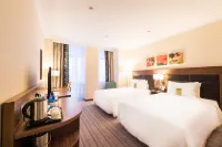 Hotel Hilton Garden Inn Krasnoyarsk Hotels near Chasovnya Paraskevy Pyatnitsy