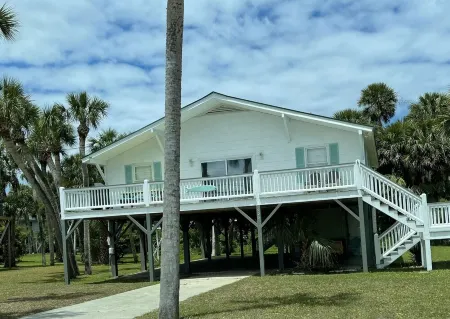 SPECTACULAR BEACH/OCEANVIEWS!!! PRIME LOCATION ON PALMETTO BLVD