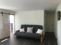 “Otter Getaway”Cozy Damariscotta Lake Year Round Cottage