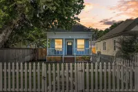 ONLY 4 BLOCKs to Magnolia-Hot tub-Texas Bell in Waco