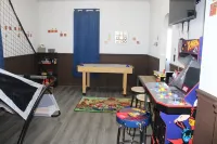 The Modern Gem with GAME ROOM! Pet friendly