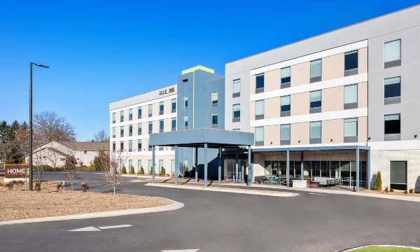 Home2 Suites by Hilton Hendersonville