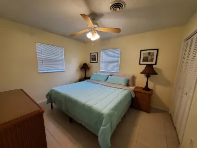 Cozy Condo With Heated Pool Hotels in 