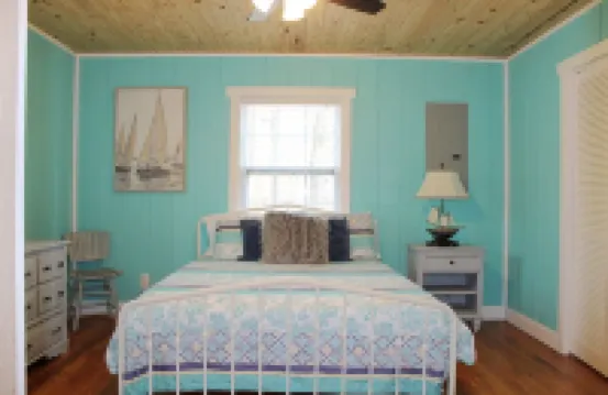 Simply Sailing - A Cottage In The Trees