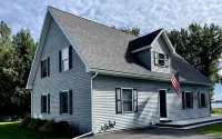 Beautiful Lake Champlain Getaway Sleeps 10
