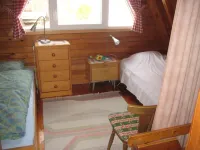 Wild house, cozy wooden house, 850 m² fenced for your dog.