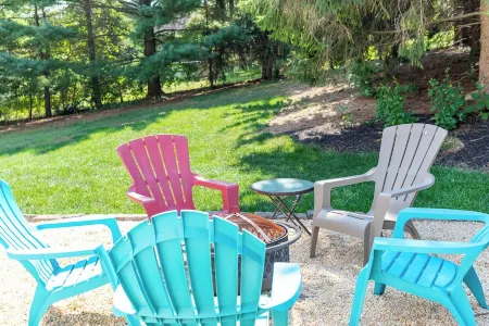 Luxurious, Meticulous, Charming, Beautifully appointed 3bedroom in State College