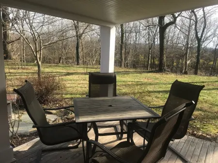 Entire House Private Retreat on the Little Miami River