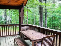 NEW--Seneca Trail Retreat Near Lake Placid Hotels in Jay