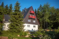 Neueröffnung 2024 Großzügiges Ferienappartement Hotel dekat Dorfkirche Schellerhau