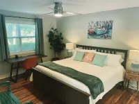 2BR/2BA w/ Rainfall Showers, Screened Porch, 1st Floor, Pool, Gated Community