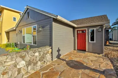 Beautiful Gated Winemaker’s Estate 1 mi to Historic Sonoma Town Square Maxwell Farms Regional Park附近的飯店