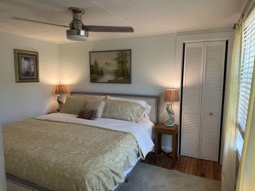 City Cottage- a country cottage in the heart of the city!