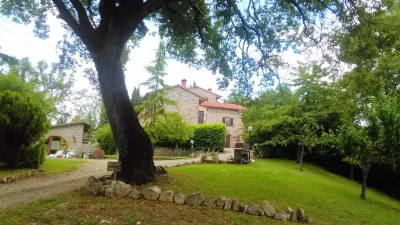 farmhouse calcinaia on the lake APARTMENT BARN 4/6 PLACES SWIMMING POOL park sp