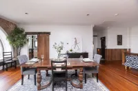 Beautiful Loft with a City View