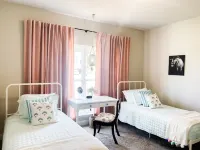 Cheerful spacious home-5 min to Bruce's Field/Downtown