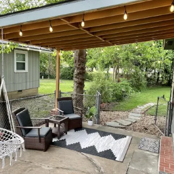 Broken Arrow's Best!- Pool table, fire pit, & more!!