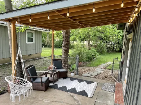 Broken Arrow's Best!- Pool table, fire pit, & more!!