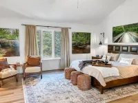 Oasis ~Lavish Lake Harmony Beauty-2 Gamerooms, Private Theatre, Firepits,Hot Tub