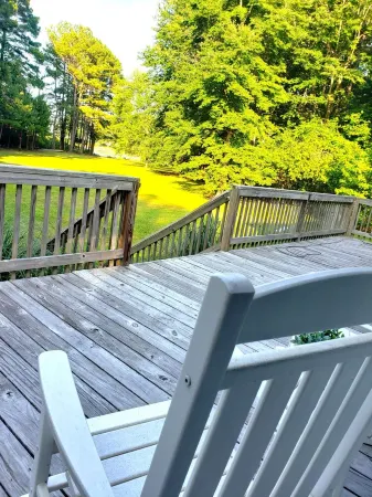 18-Acre Waterfront Sanctuary: Peace & Privacy