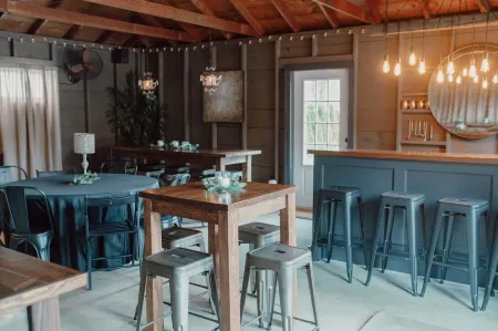 The Historic Brownstone Haus, A Downtown location for Unforgettable Gatherings Отели в г. Франкенмут