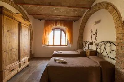 Flat with private veranda,shared pool,quiet location for a relaxing holiday,sl 6 Hotels near San Giovanni Battista a Morba