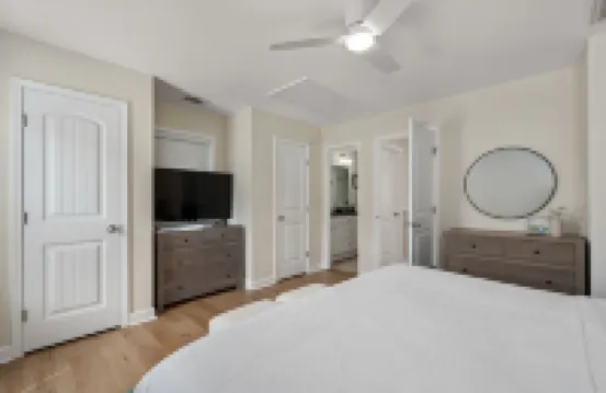 New Nags Head Remodel! Heated Pool - Hot Tub- Fire Pit. Steps to Beach. Dogs ok.