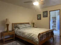 B&B: Wild Ginger Suite 5 mins from National Park