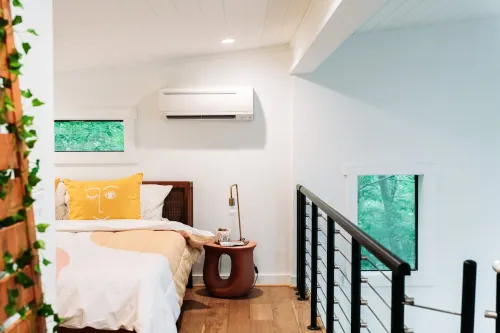 Modern Waterfront Treehouse on Lake Martin! Hotels in Coosa County