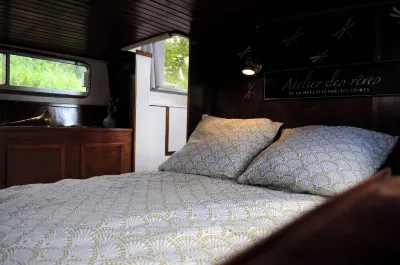 Bateau Tout Confort Datant DE 1980 - Proche Fontainebleau