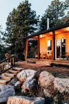 Sunflower Cabin- Mountain Views- Hot Tub