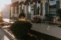 GrueneGusthaus#3| Private Condo+ Golf Cart Rentals