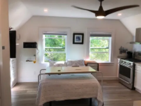 New Remodeled Studio in Oakland's Dimond District