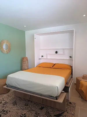 Studio Centre Ville à 2 min à Pieds des Plages