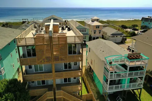 Sun, Sand, and Style: Modern 5BR Home, Rooftop Deck, Steps to the Beach!