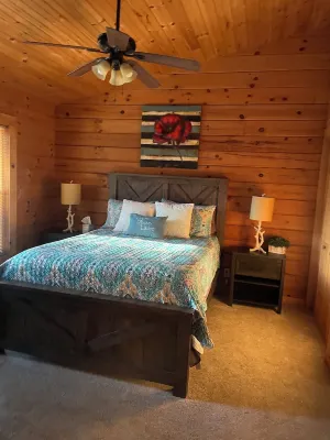 Swiftwater-Secluded Log Cabin-Falls Of Rough Private and Peaceful