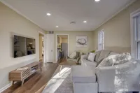 Adorable two-bedroom retreat close to Easton, Denton, Centreville 昆安妮住宿飯店