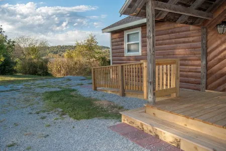 Rustic Cabin - Jetted Tubs - Wi-Fi - Wonderful Views - Grill - Firepit - Porch