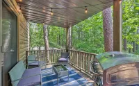 Newly Renovated 2-Bedroom Condo at Beautiful Lake Ouachita-Mountain Harbor