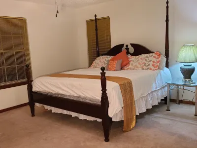 Country Living at its Best! Hotels near The House Fort Worth