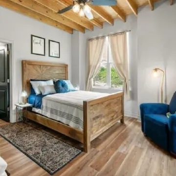 5-Star 2Br: Clean, Comfy, SuperHost Hospitality