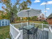 Beautiful Home only Steps to the Pro Football Hall of Fame, Sleeps up to 12! Hotels in Canton