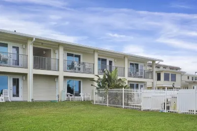 Ocean Front Beach Den -Near Mayo Clinic
