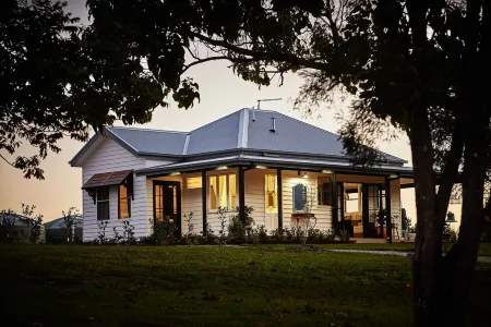 luxury couples retreat