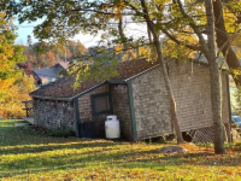 Cozy Cottage   with Spectacular Salt Water  View / 4 Kayaks Available/