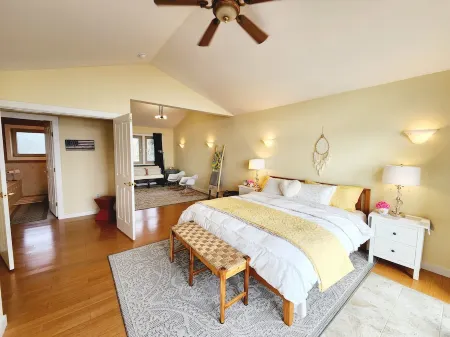 Sweet Point on South Beach Отели в г. Пойнт Робертс