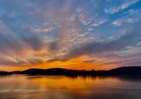 Candlewood Lake - Family Getaway with direct lake access. 3775 sqft home.