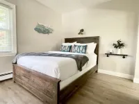 Waterfront Lakehouse Near Fifa Gillette Stadium, Central to Boston & Providence Hotels in Wrentham